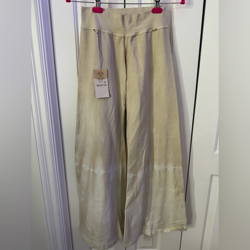 Mora Surf Boutique Easy Going Pant Beige